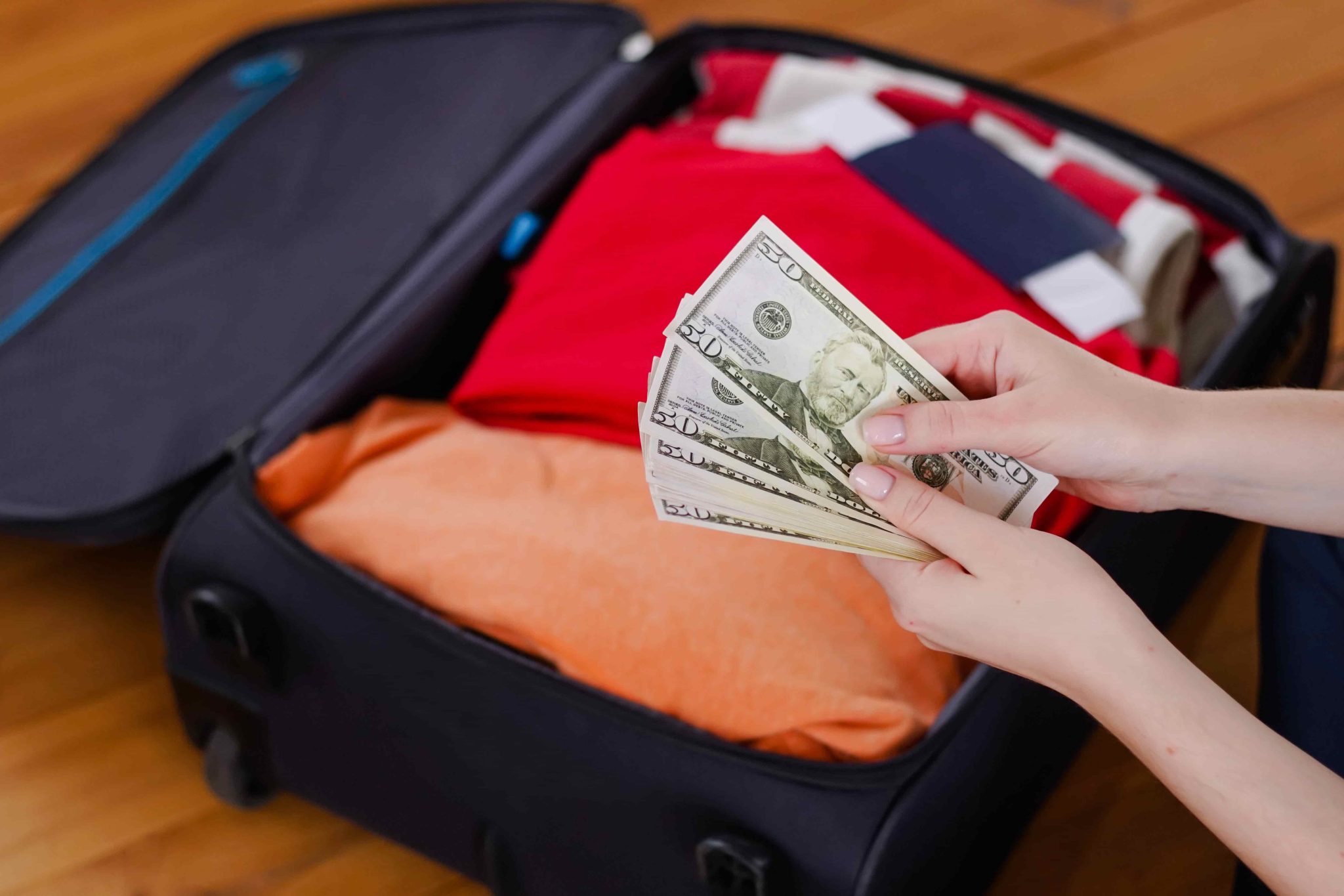Formas de ahorrar dinero en un viaje por el Río de la Plata