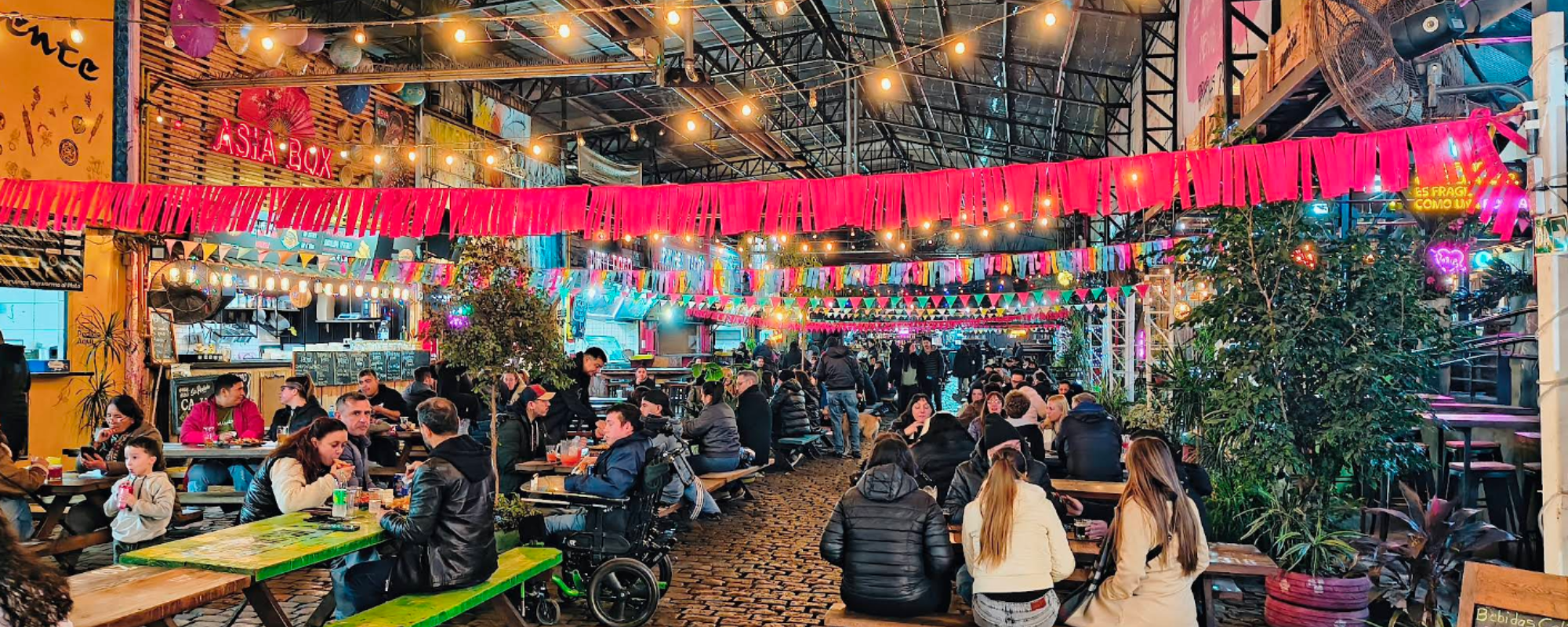 principales mercados gastronómicos de Buenos Aires, Patio de los Lecheros